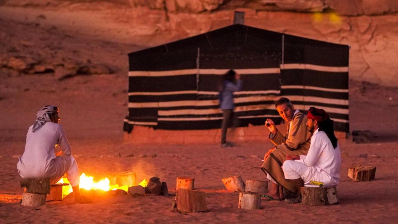 Wadi Rum Moon Camp Екстер'єр фото
